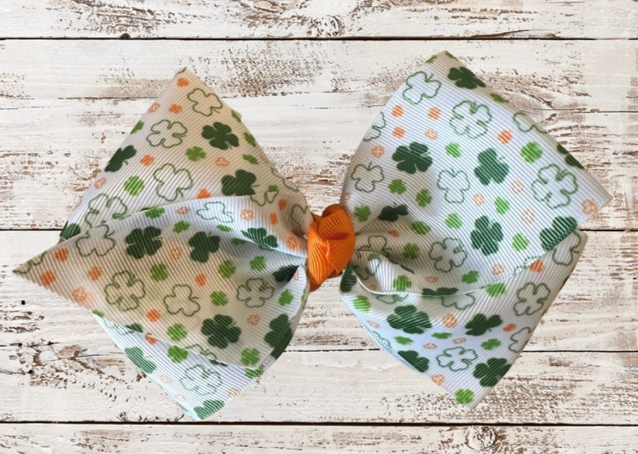 Shamrock Bow