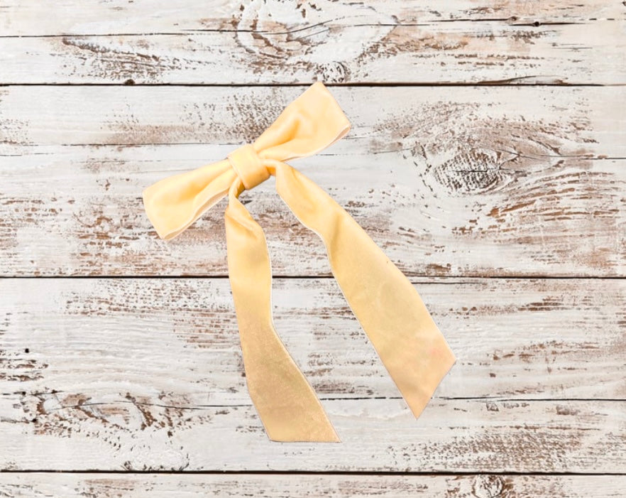 Cream Velvet Long-Tail Bow